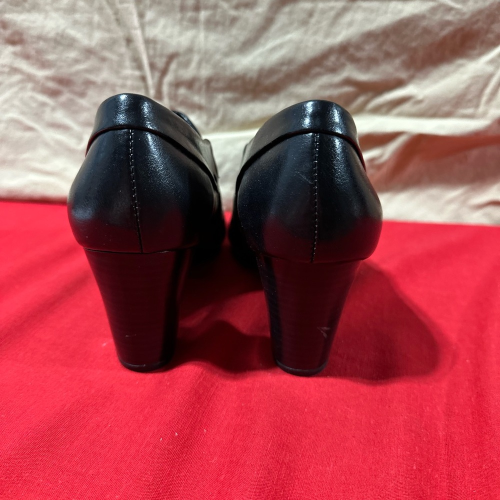 Studio Works Black Heels - Picture 3 of 8